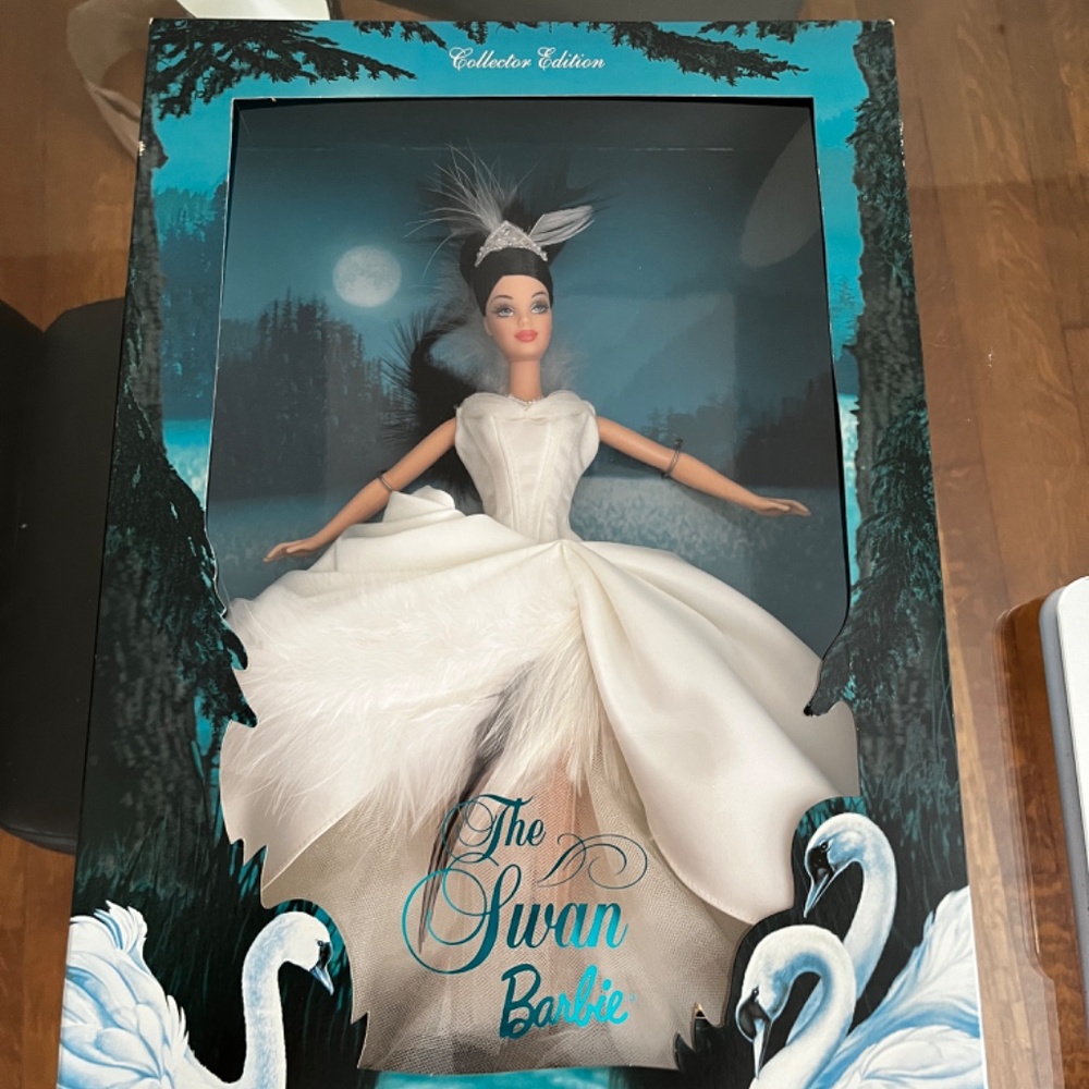 Mattel Barbie The Swan Birds of Beauty Collection Third in Series 2000